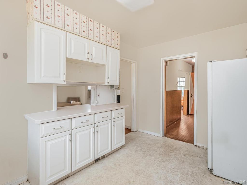 37 Poe Street Property Photo 11
