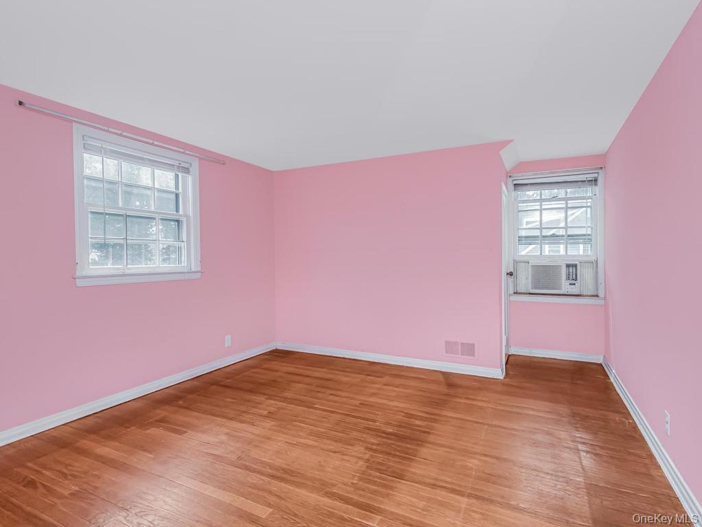 37 Poe Street Property Photo 16