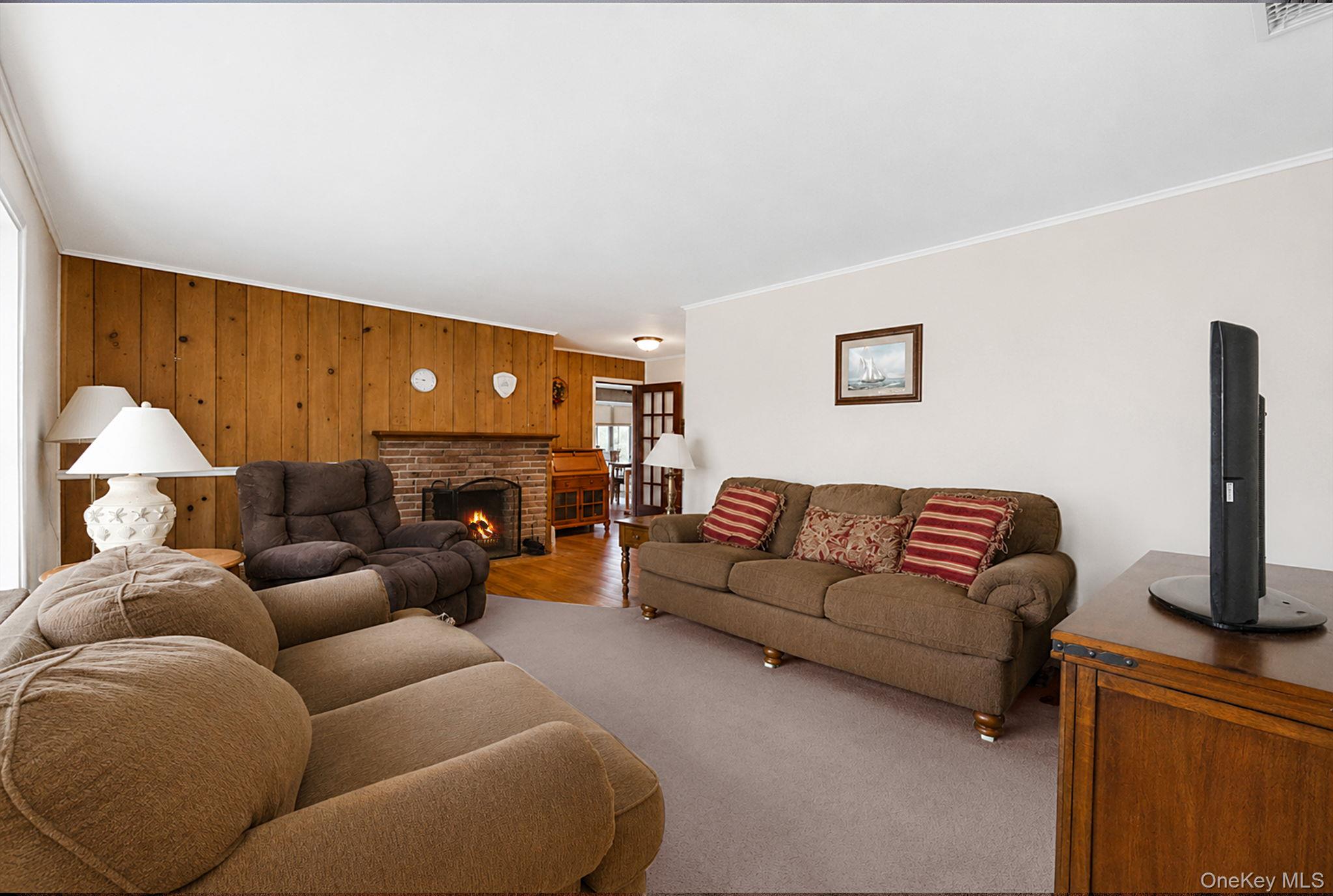 398 Clocks Boulevard Property Photo 16