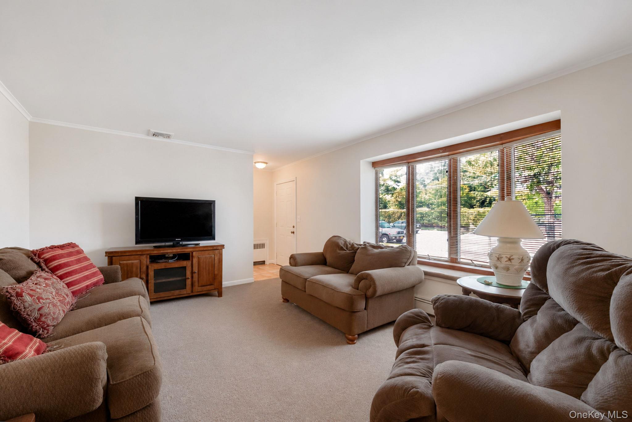 398 Clocks Boulevard Property Photo 17