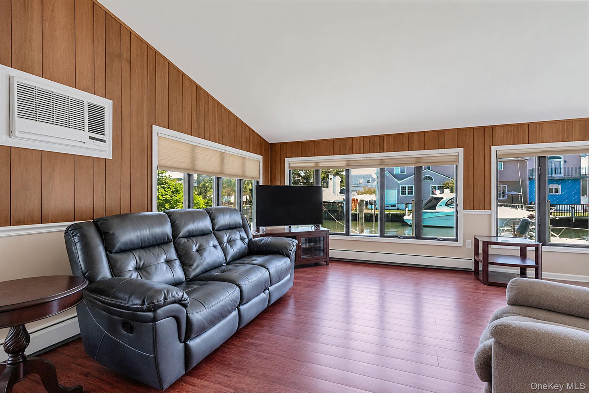398 Clocks Boulevard Property Photo 23