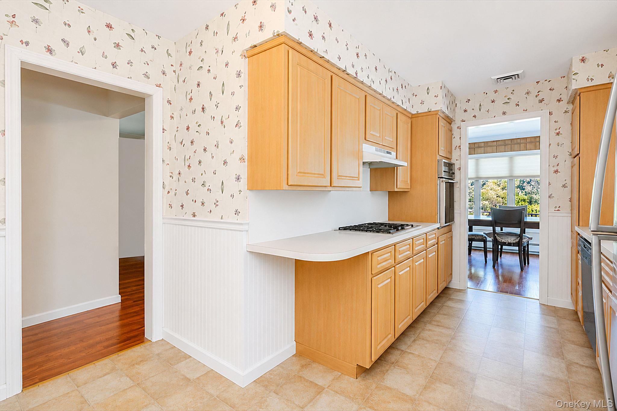 398 Clocks Boulevard Property Photo 29