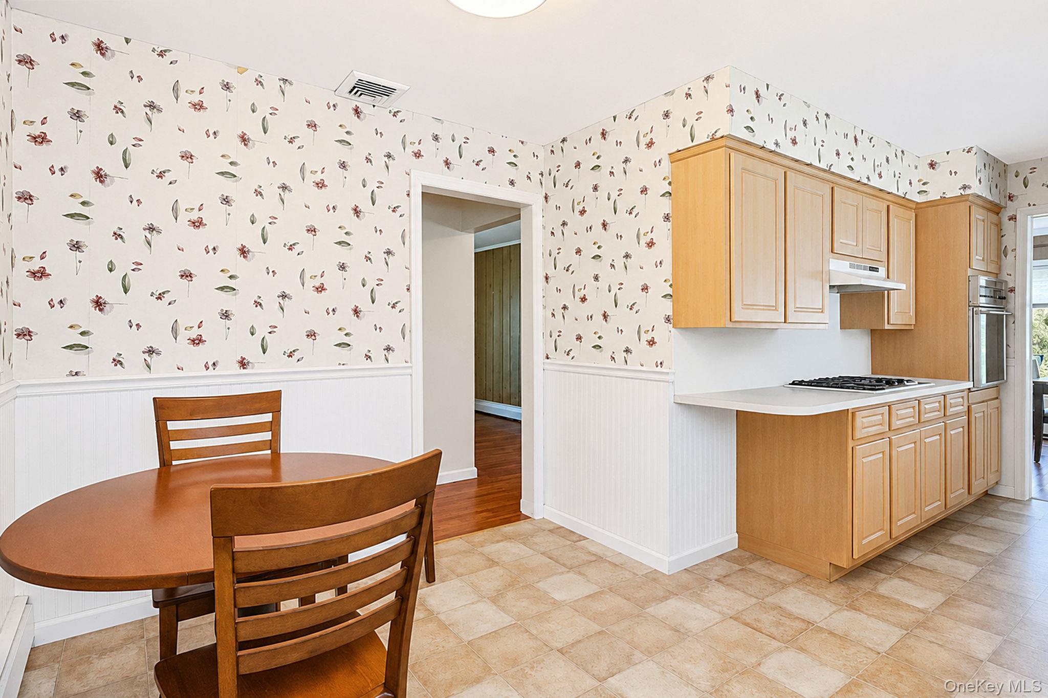398 Clocks Boulevard Property Photo 31