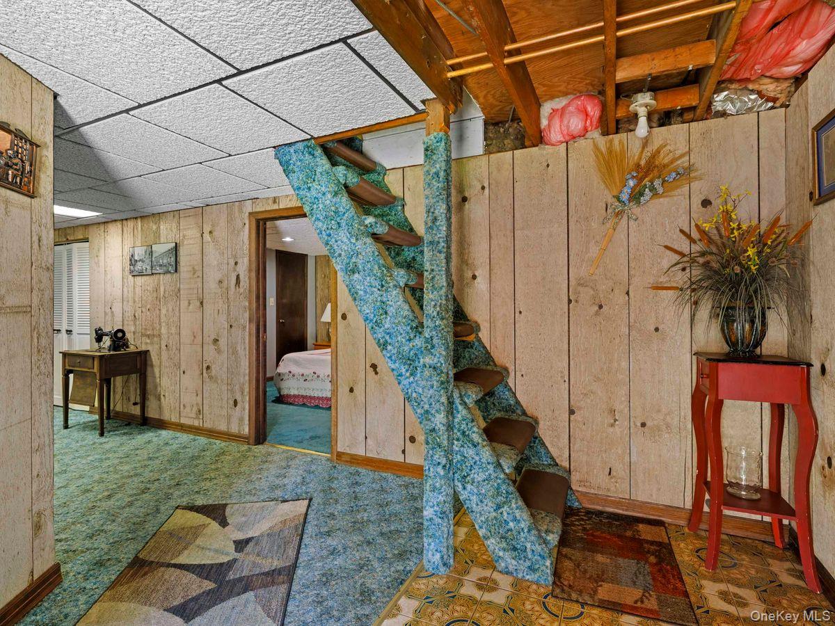 105 S Chapel Hill Road Property Photo 36