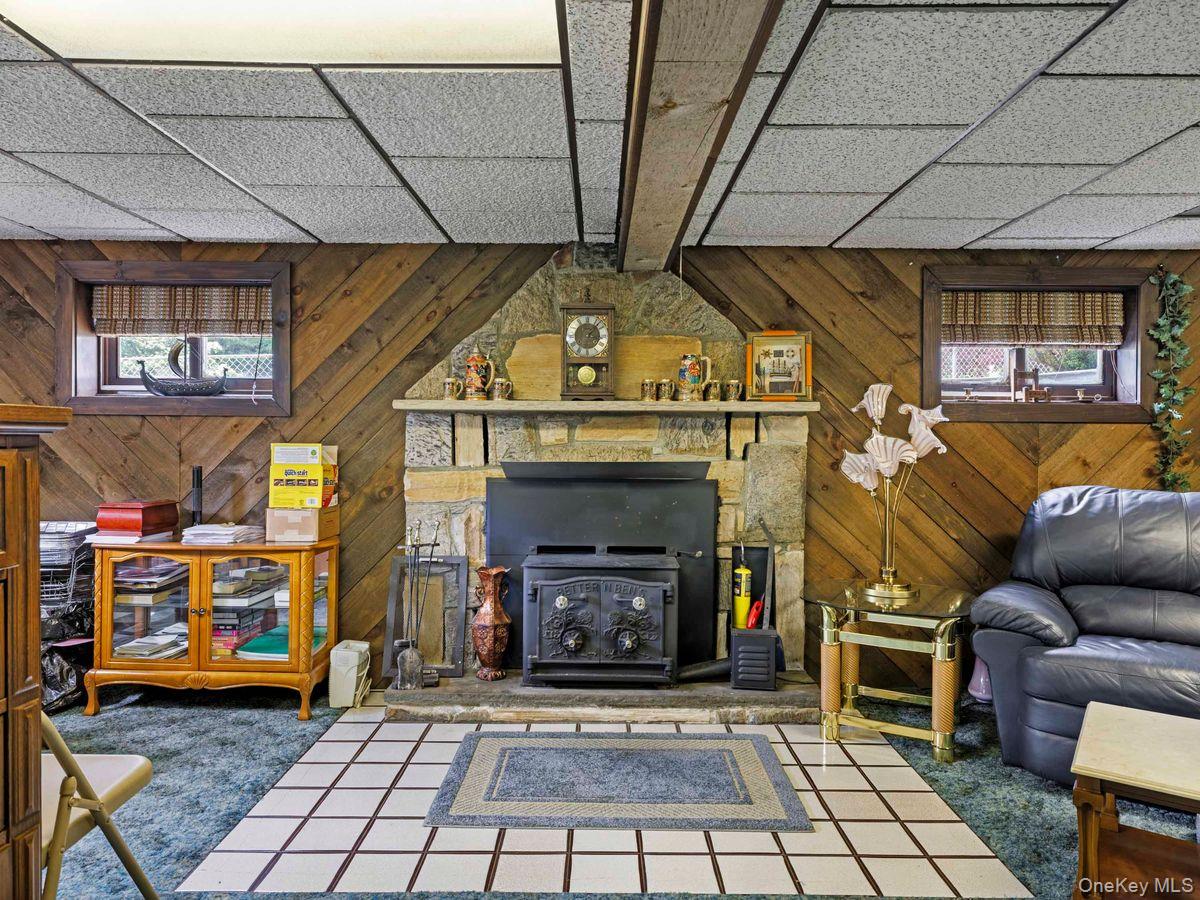 105 S Chapel Hill Road Property Photo 39