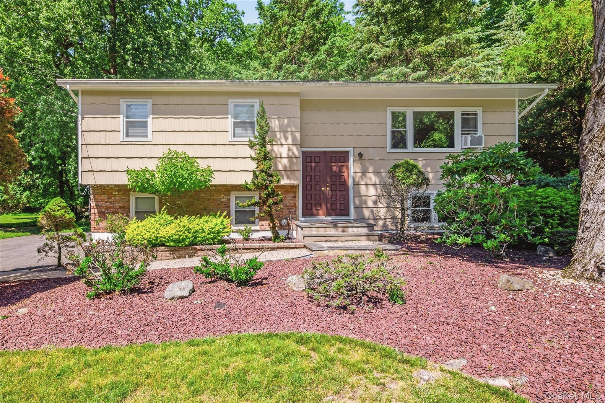 42 Sandy Brook Drive Property Photo 1