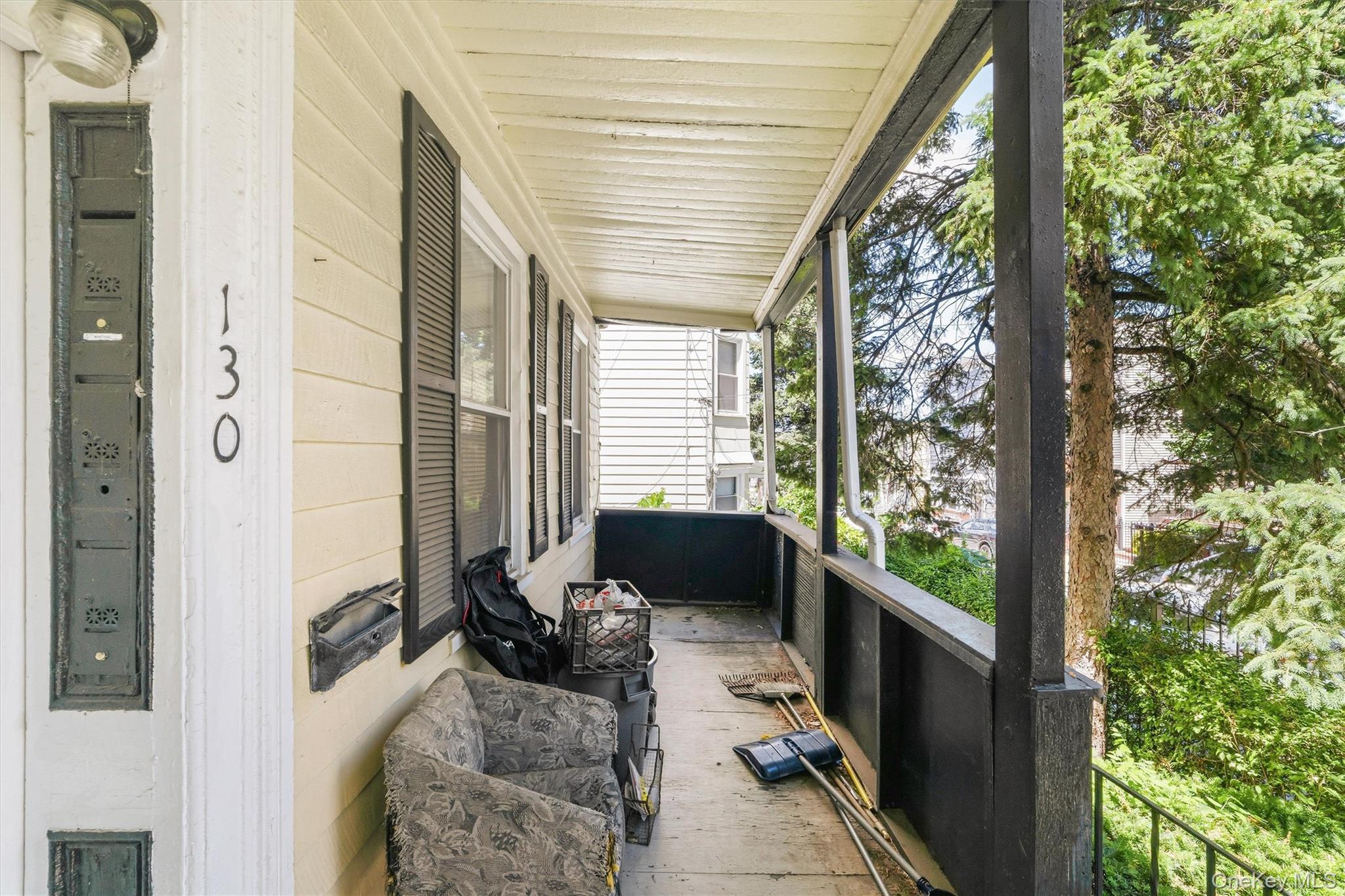 132 Webster Avenue Property Photo 4