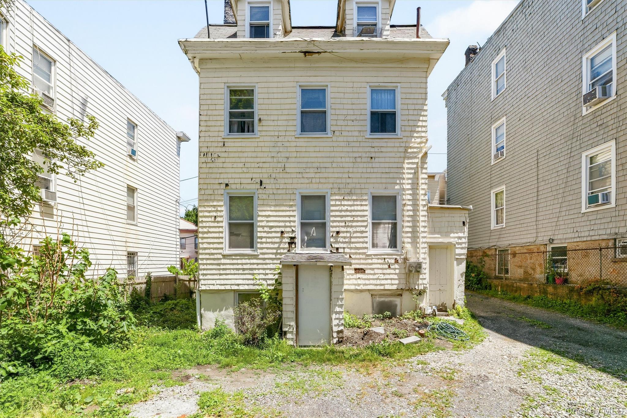 132 Webster Avenue Property Photo 27