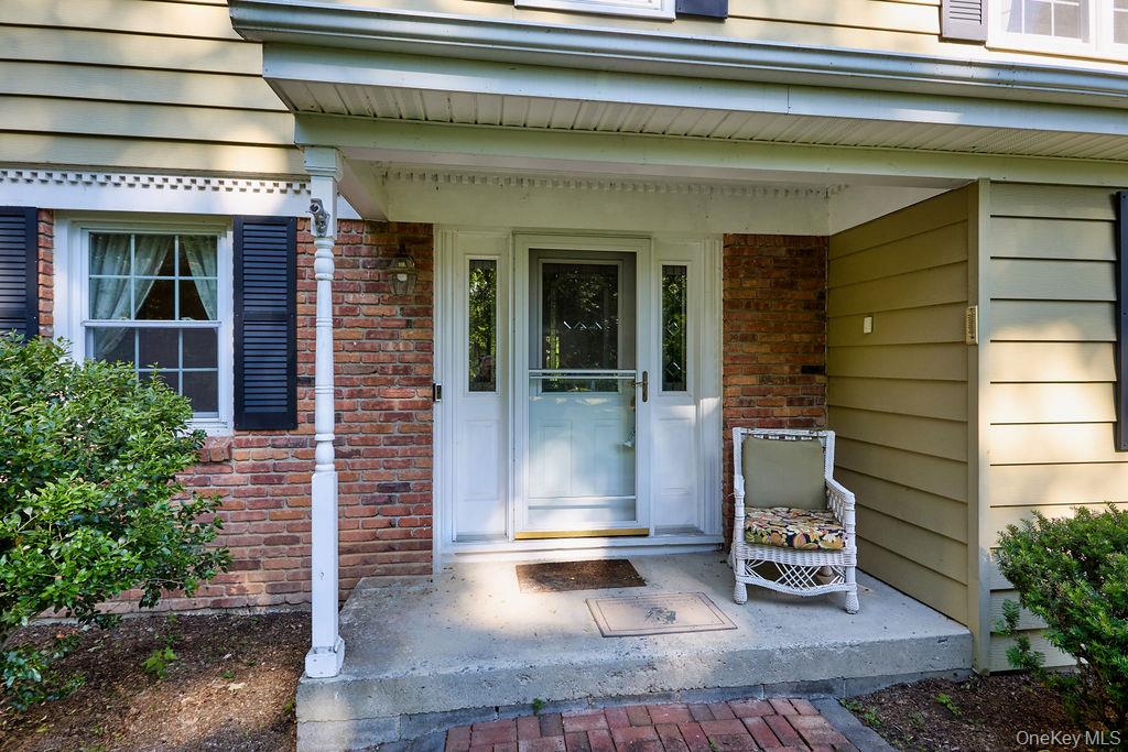 10 Stoutenburgh Drive Property Photo 3