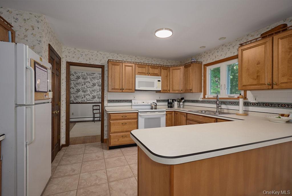10 Stoutenburgh Drive Property Photo 12