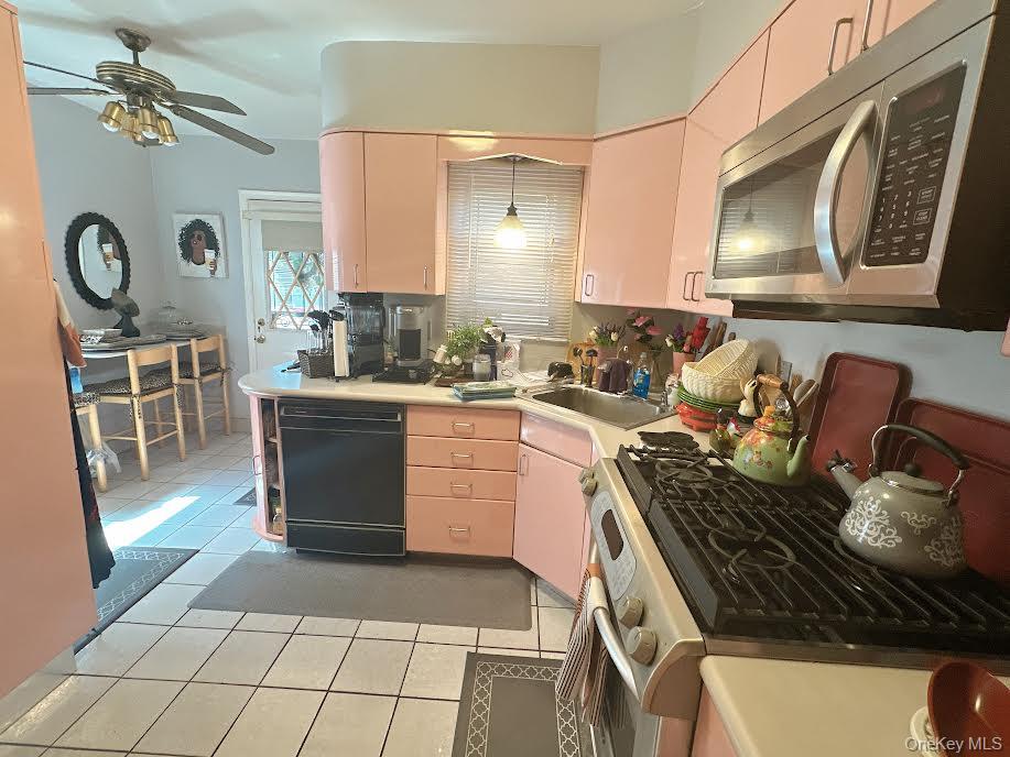 16029 76th Avenue Property Photo 5