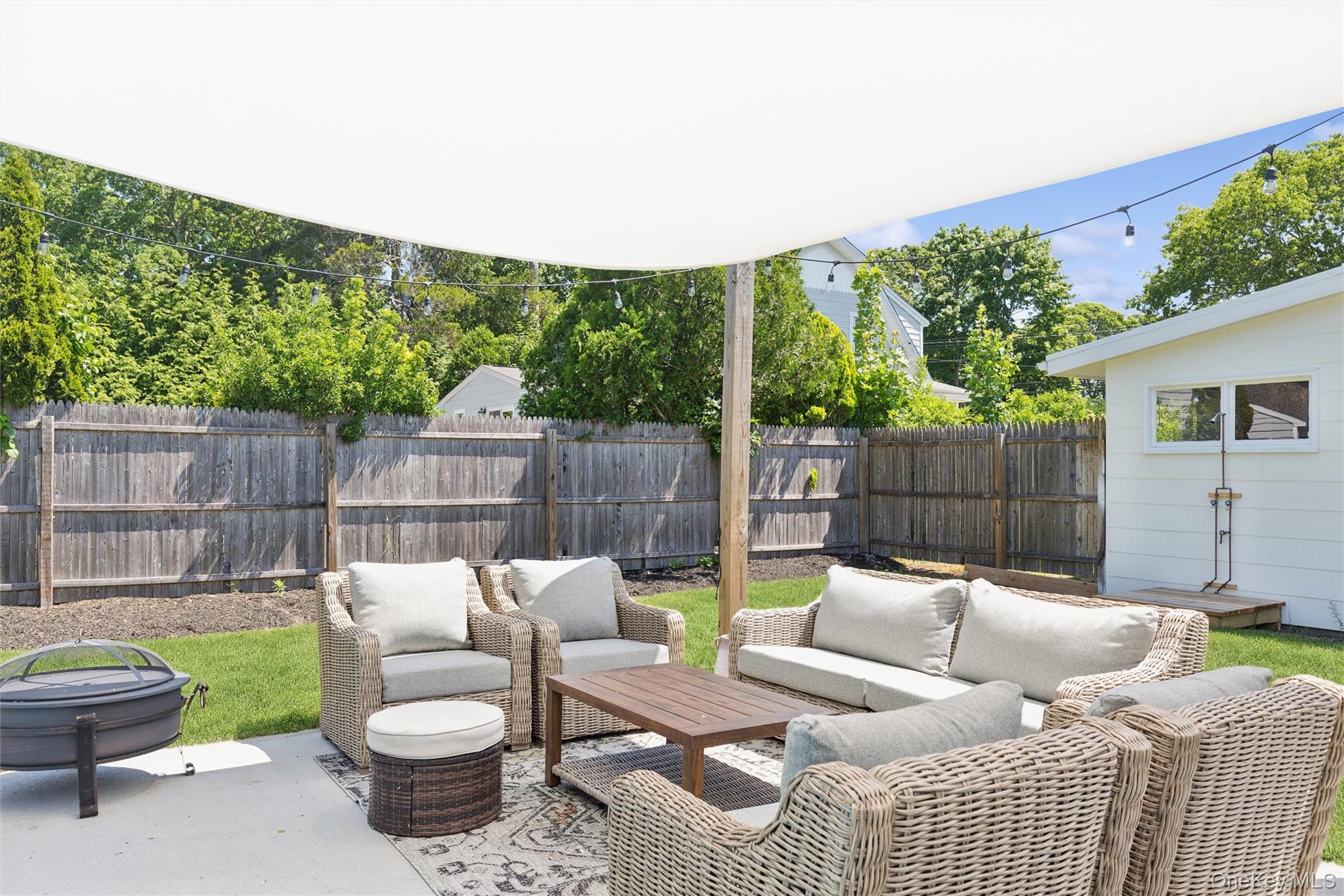 243 Sunset Avenue Property Photo 4