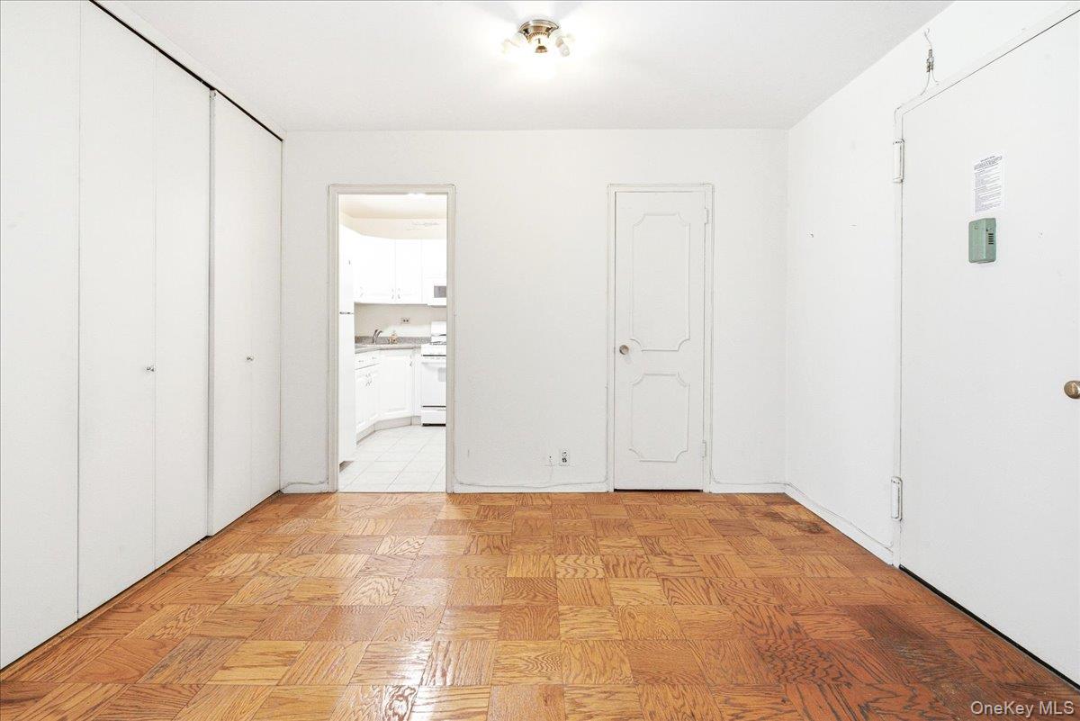 70-25 Yellowstone Boulevard 5a Property Photo 6