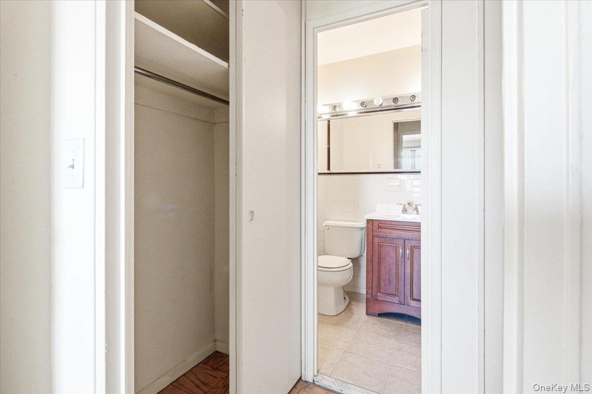 70-25 Yellowstone Boulevard 5a Property Photo 18