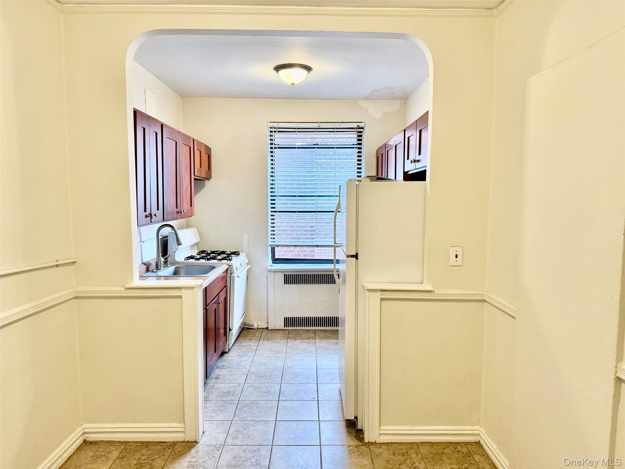 210 Martine Avenue 6l Property Photo 2