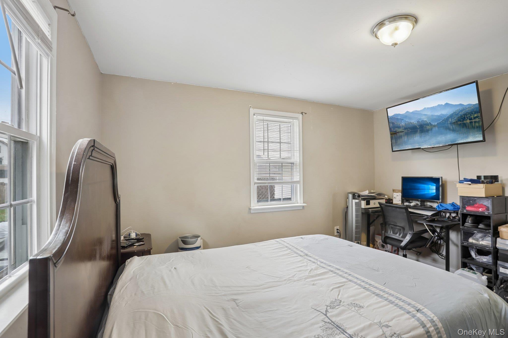 12 North Street Property Photo 22