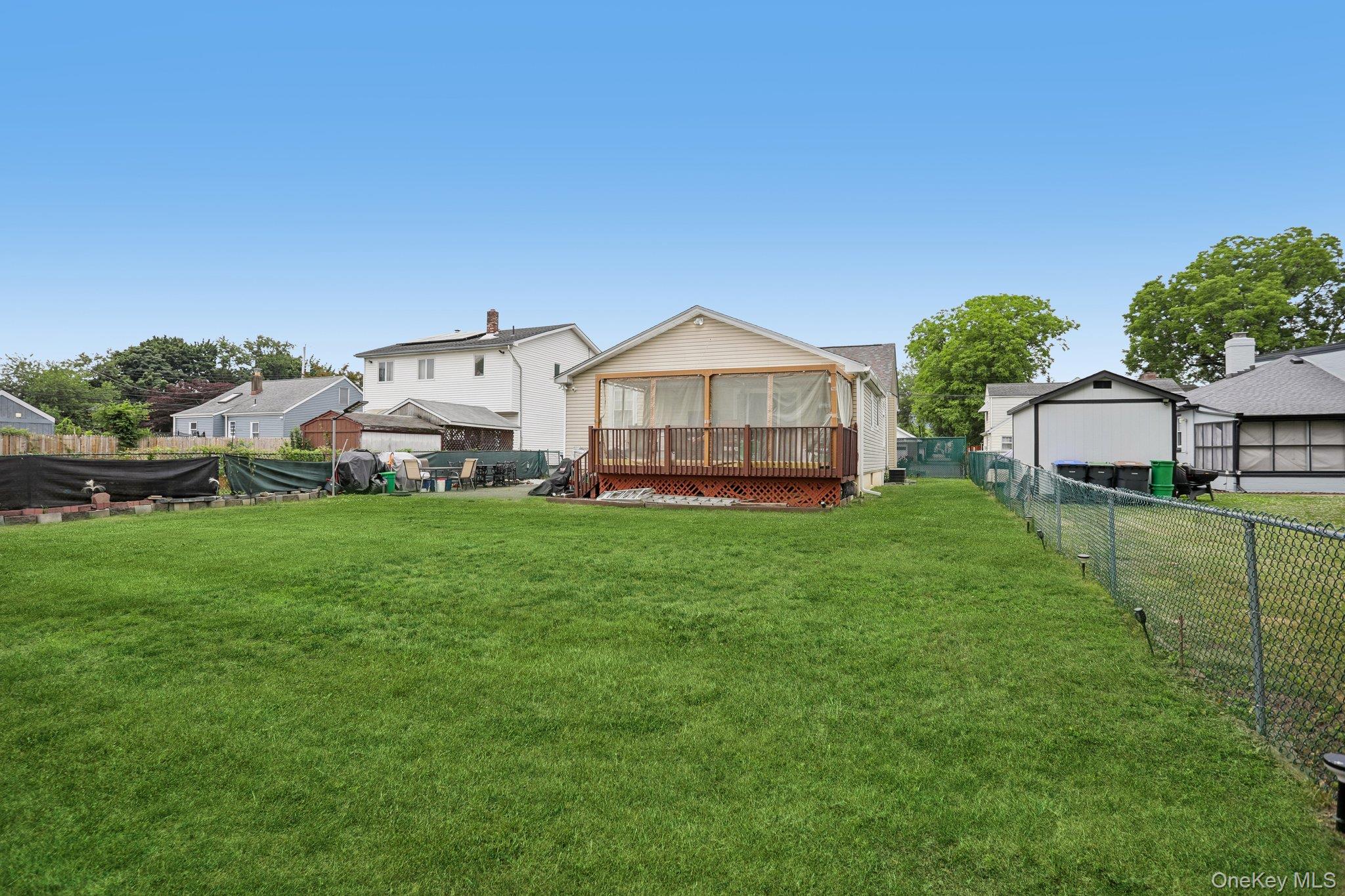 12 North Street Property Photo 38