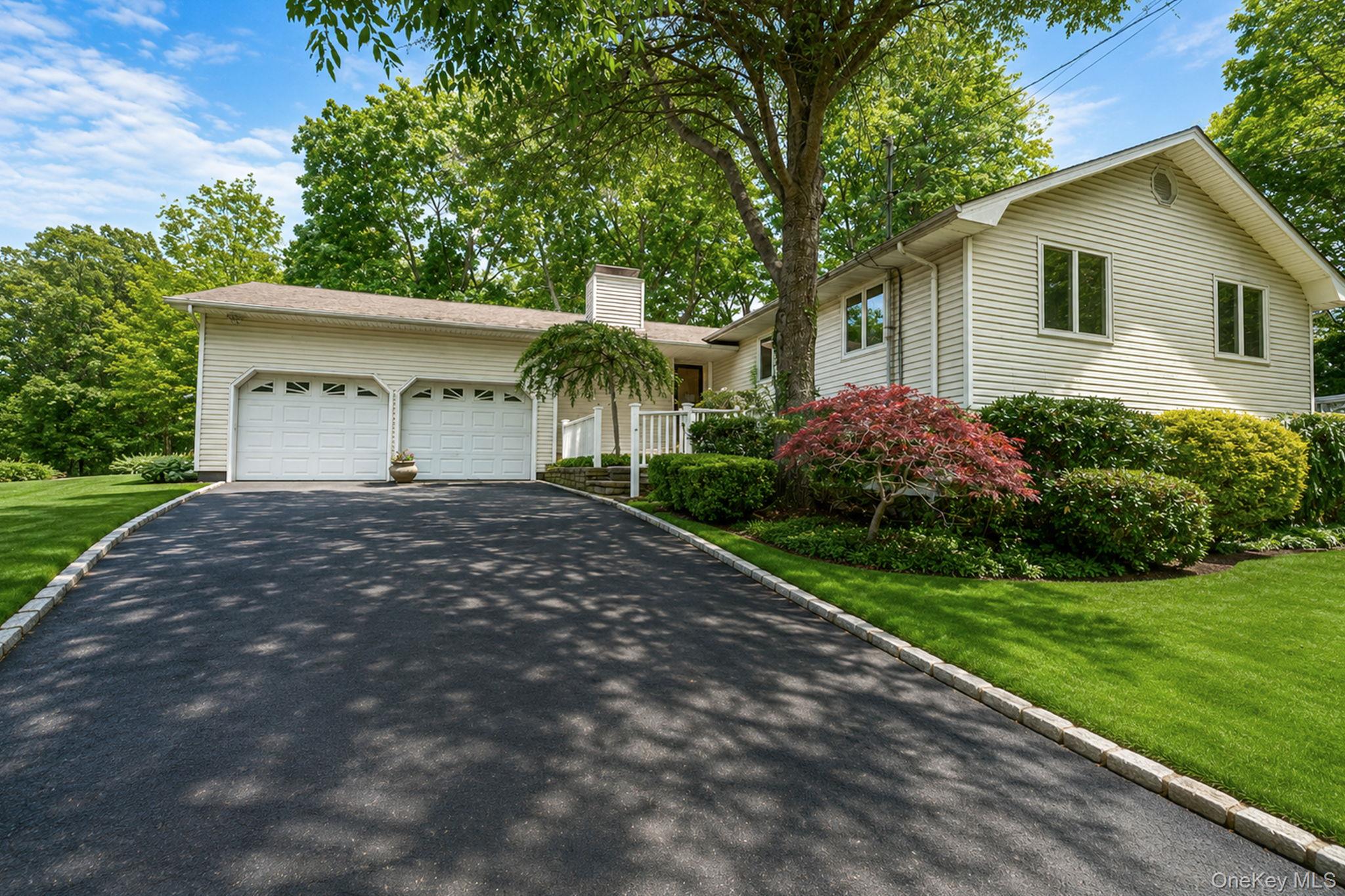 61 Ledgewood Drive Property Photo 1