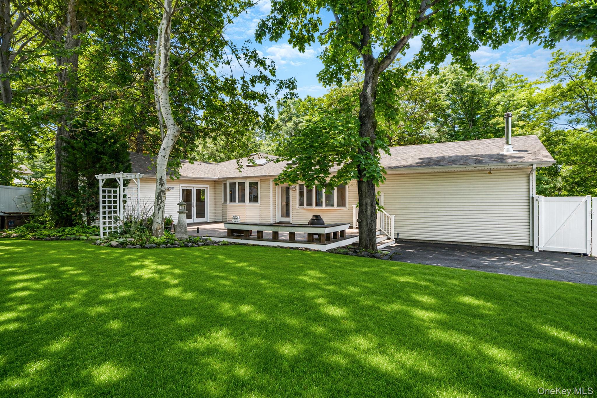 61 Ledgewood Drive Property Photo 30