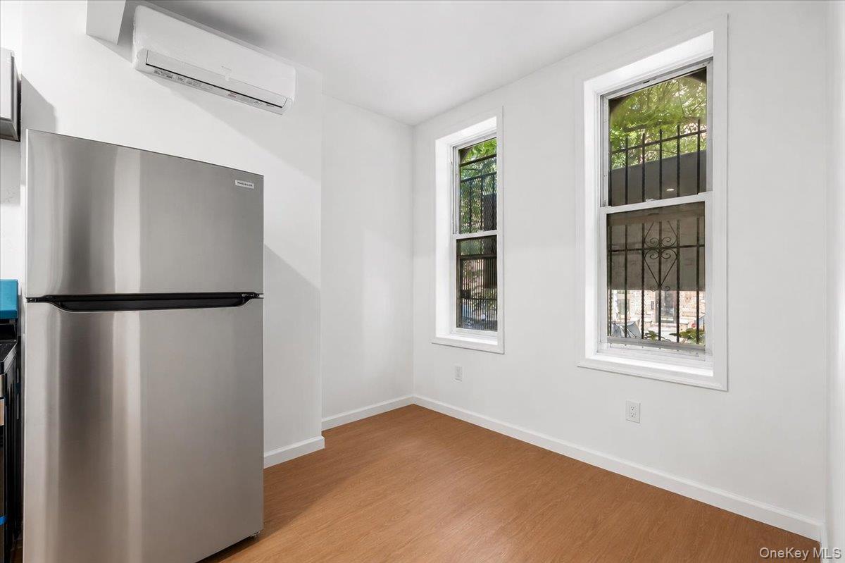 324 Eldert Street 1a Property Photo 3