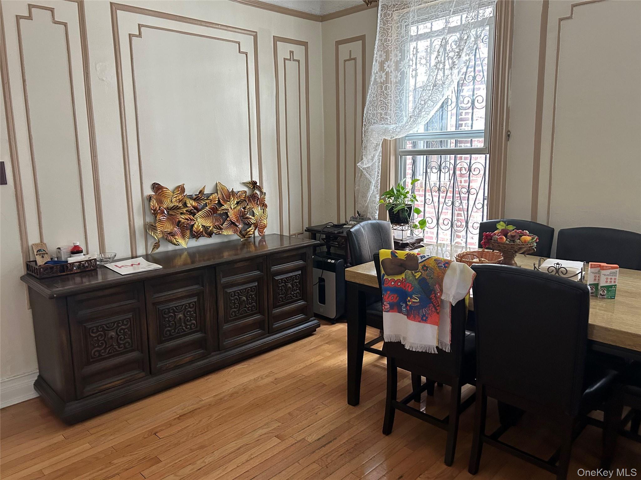 3042 83rd Street Property Photo 6