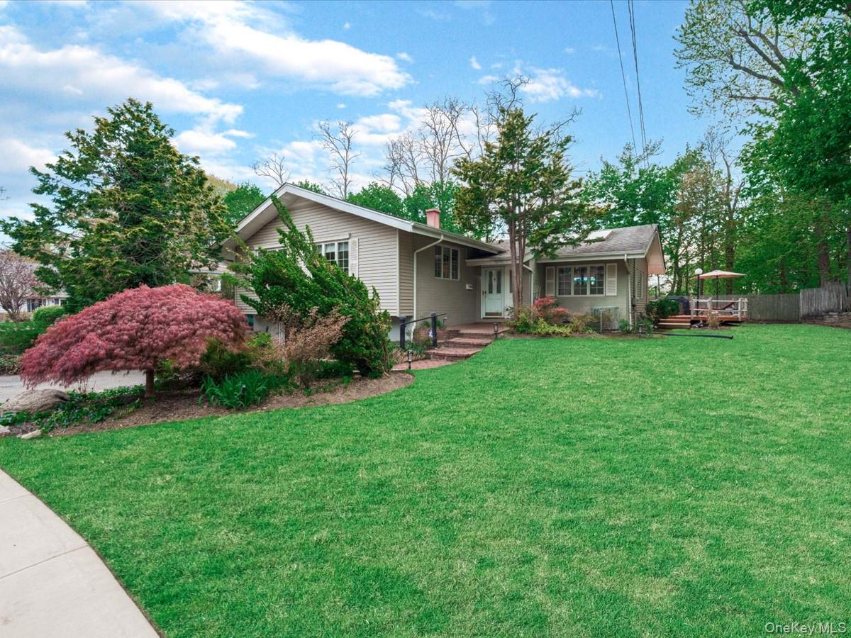69 Roger Drive Property Photo 3