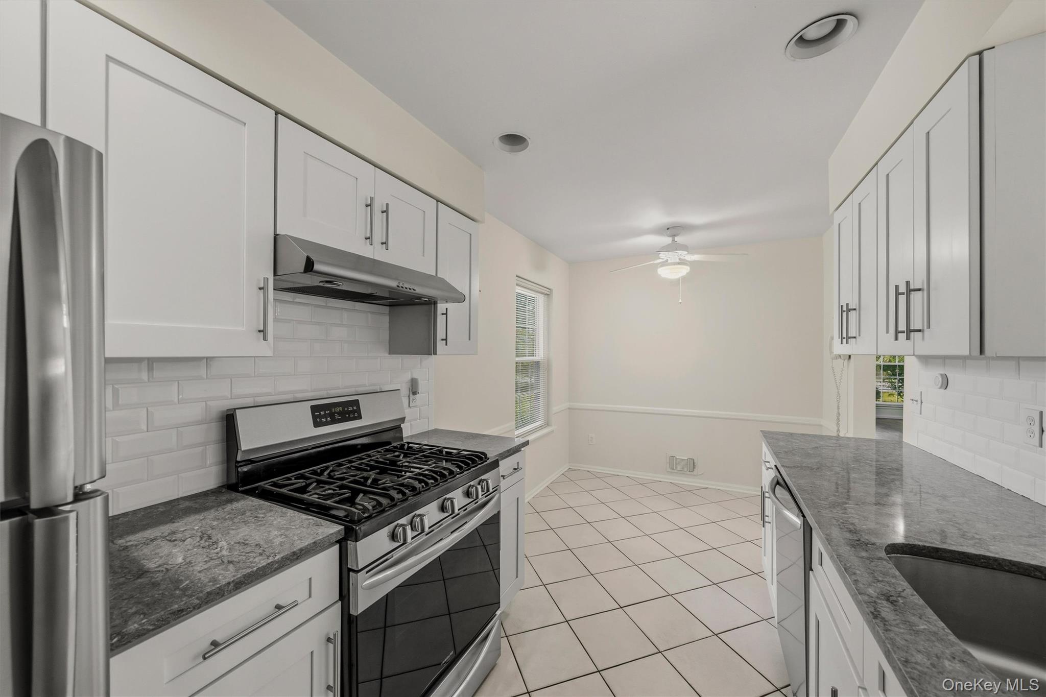 37 Candlestick Court Property Photo 14