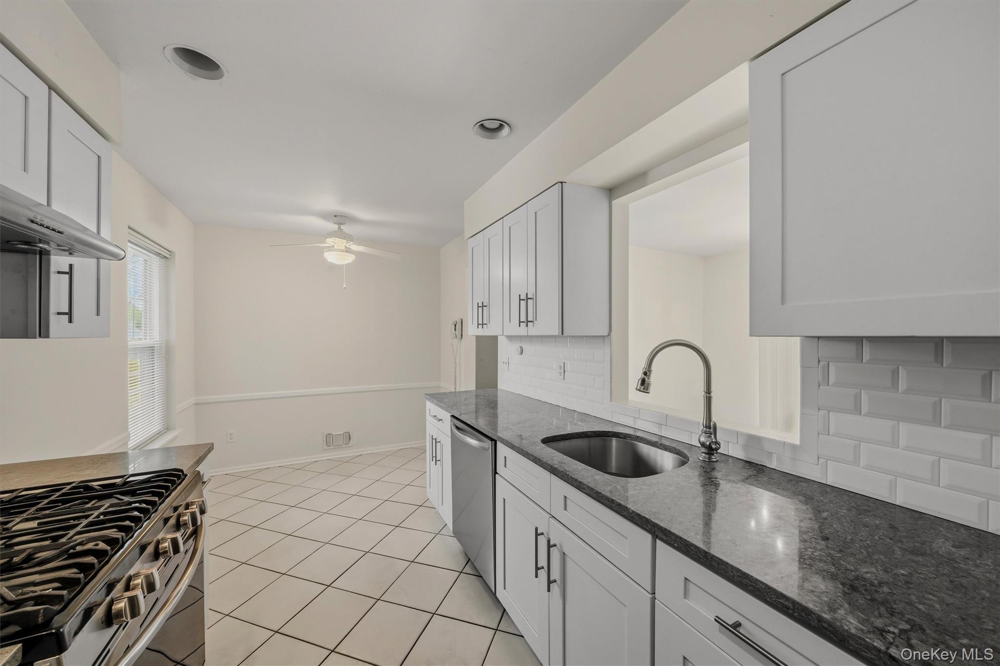 37 Candlestick Court Property Photo 15