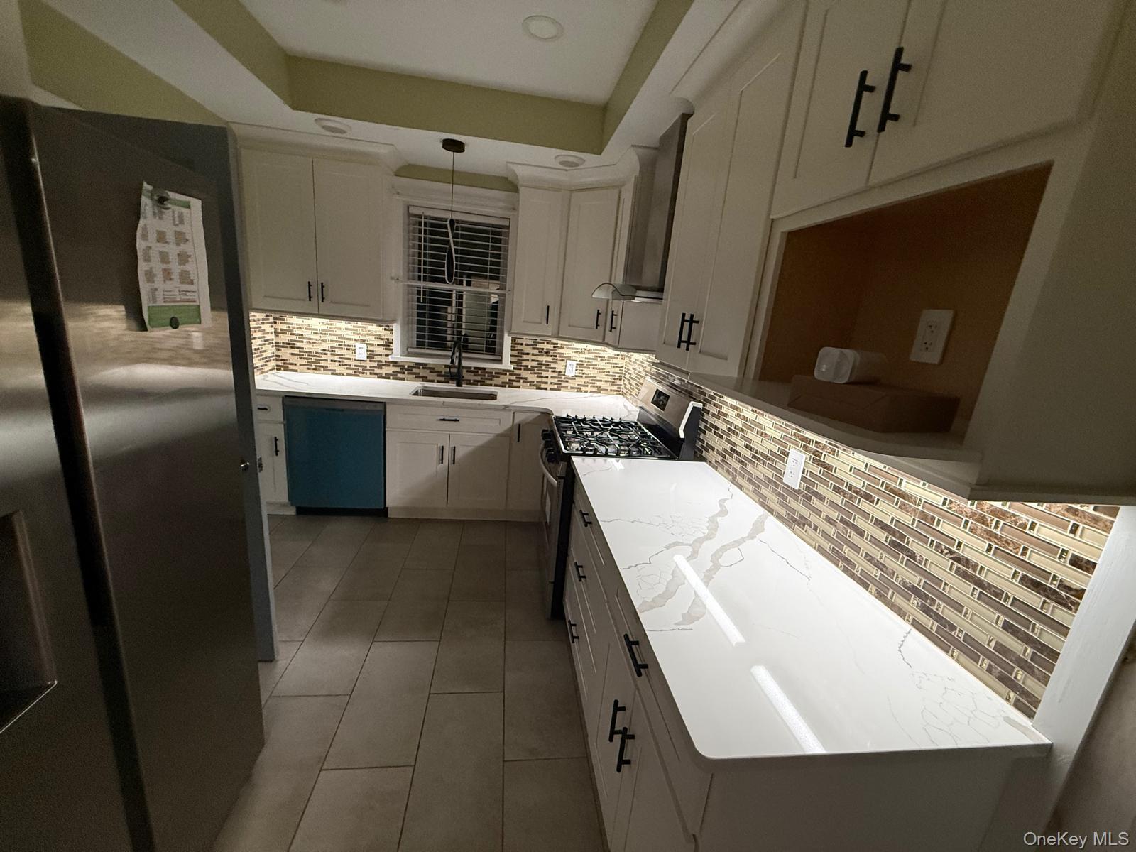 149 W Kingsbridge Road 2 Property Photo 1