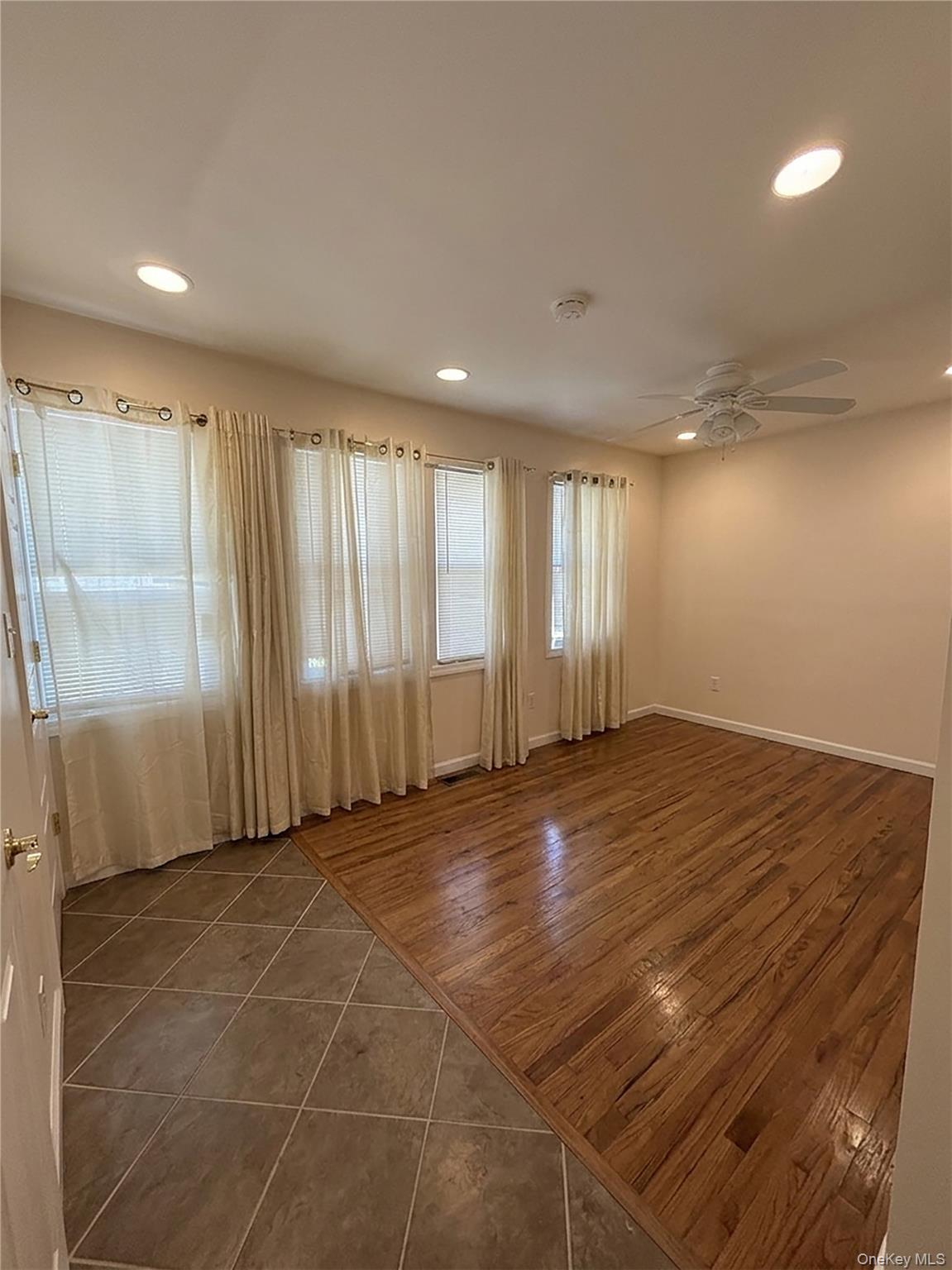 2041 Colonial Avenue Property Photo 18