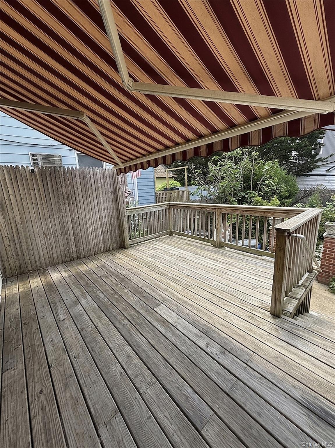 2041 Colonial Avenue Property Photo 22