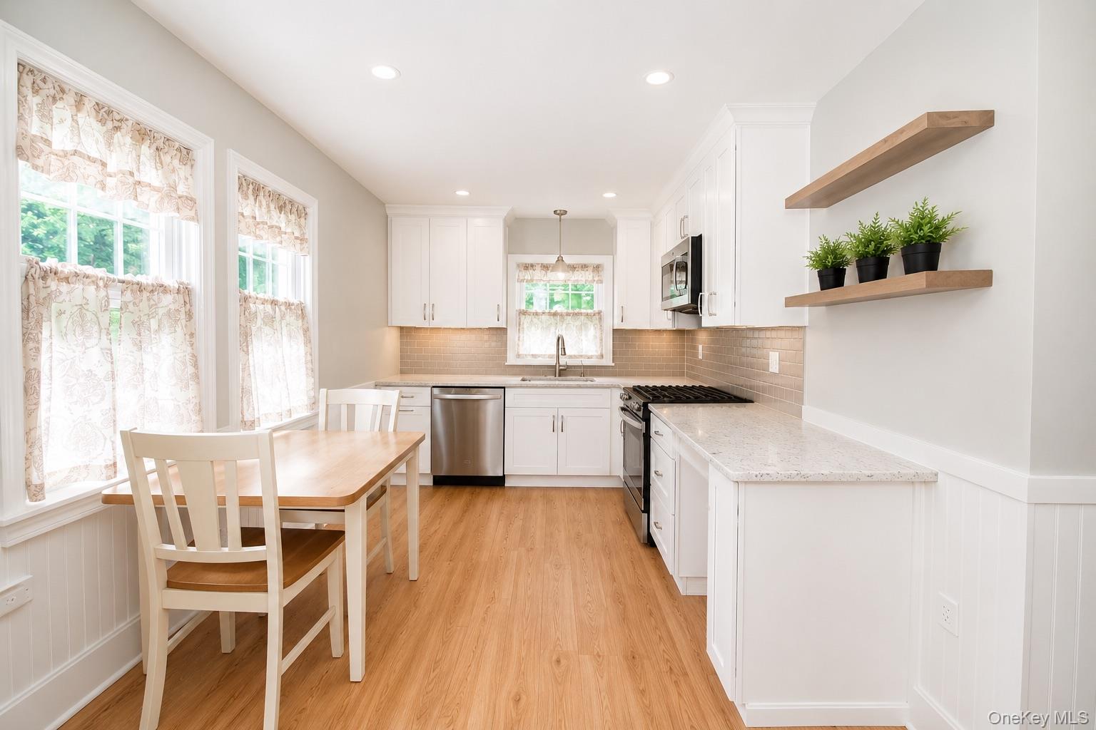 215 Seventh Avenue Property Photo 4