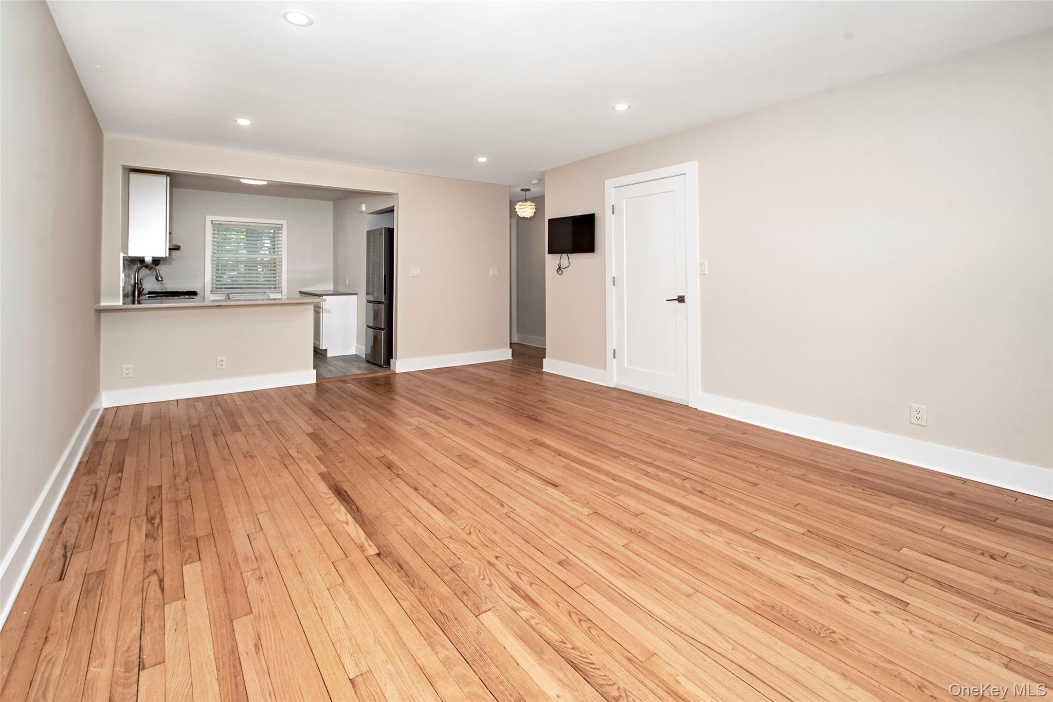 24 Wappanocca Avenue J Property Photo 4