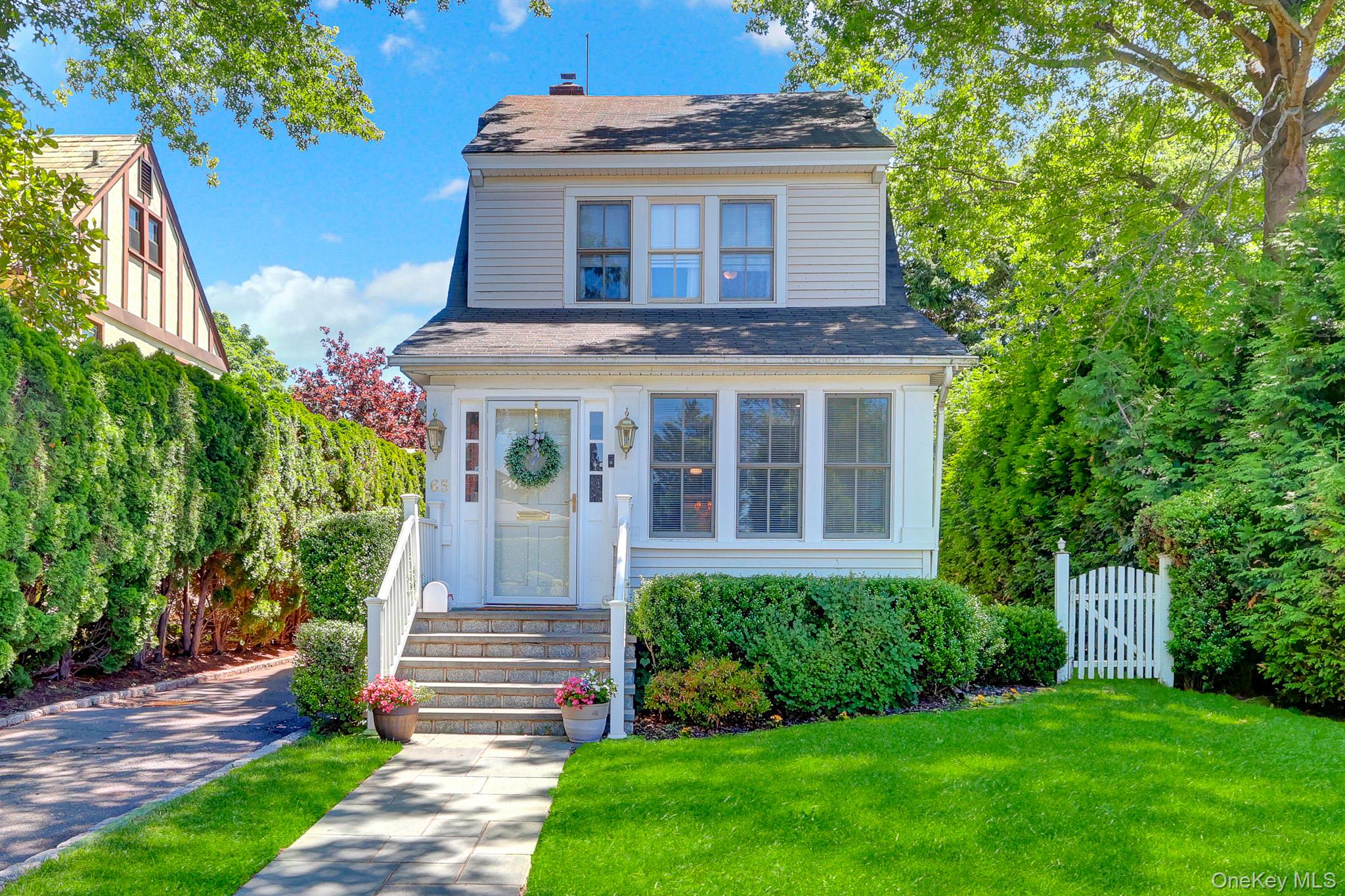 65 Roxbury Road Property Photo 1