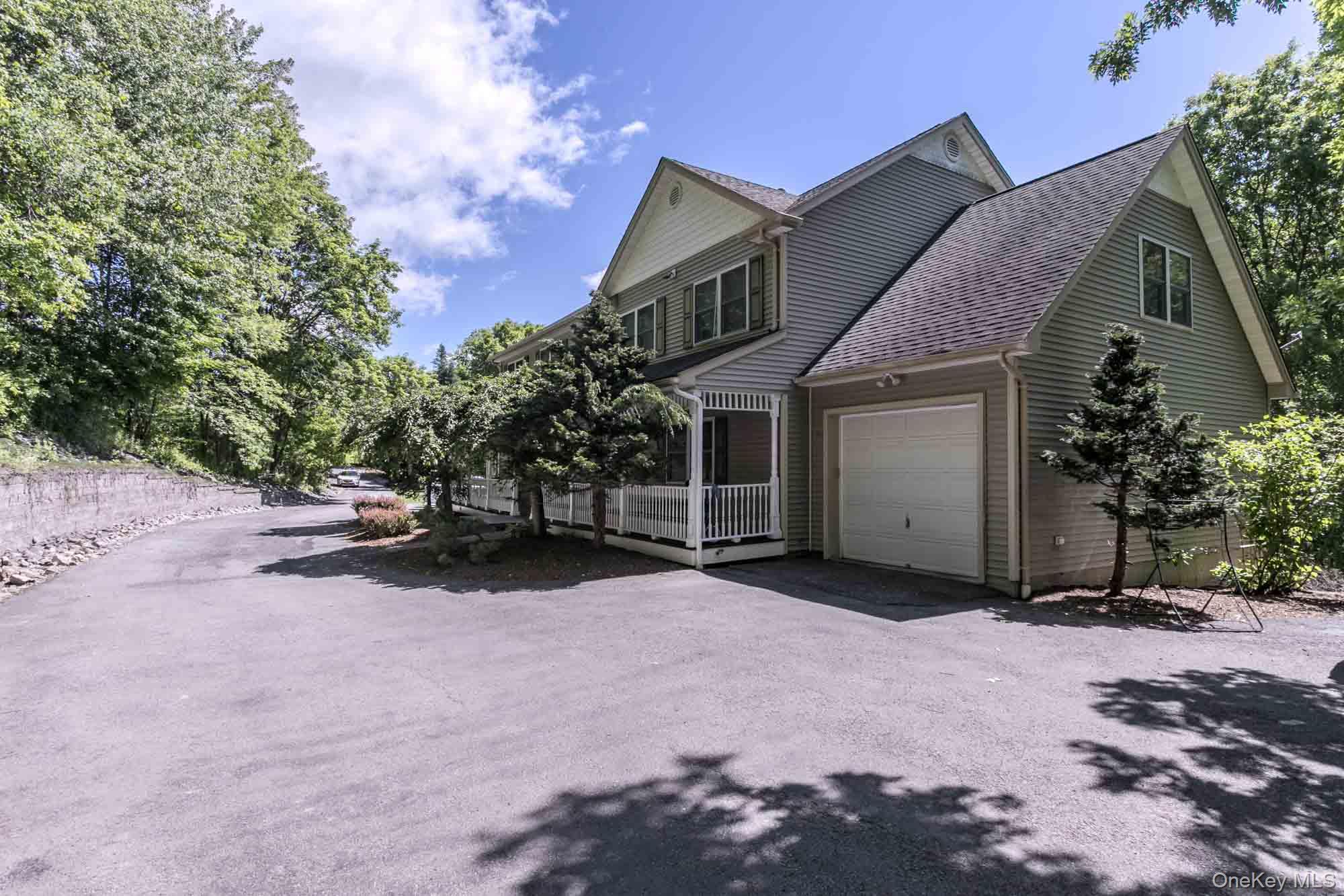 860 Route 284 Property Photo 1