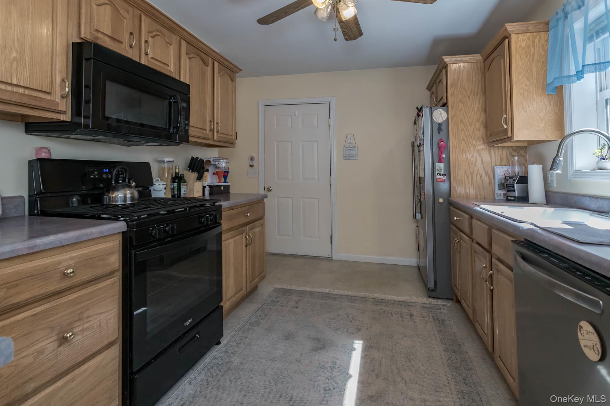 860 Route 284 Property Photo 5
