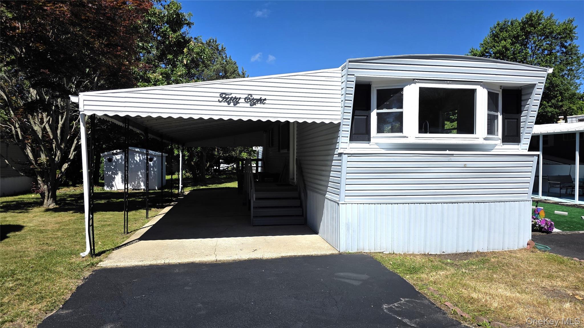 58 Betsy Ross Drive Property Photo 1