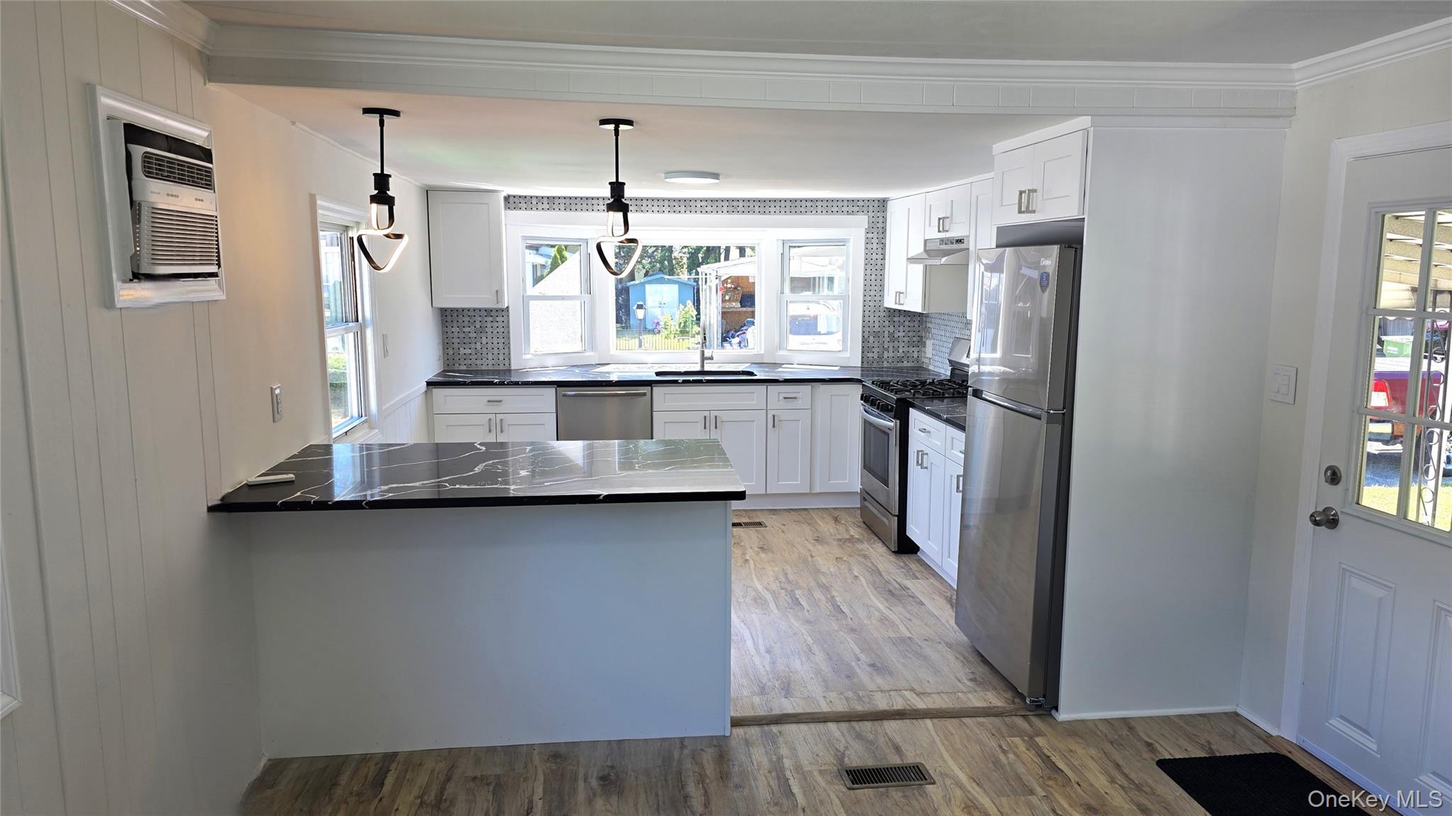 58 Betsy Ross Drive Property Photo 3