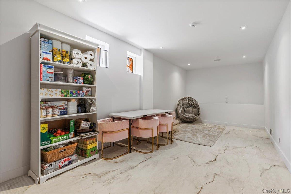 150 Pinecrest Drive Property Photo 32
