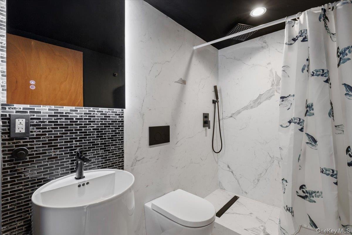 150 Pinecrest Drive Property Photo 35