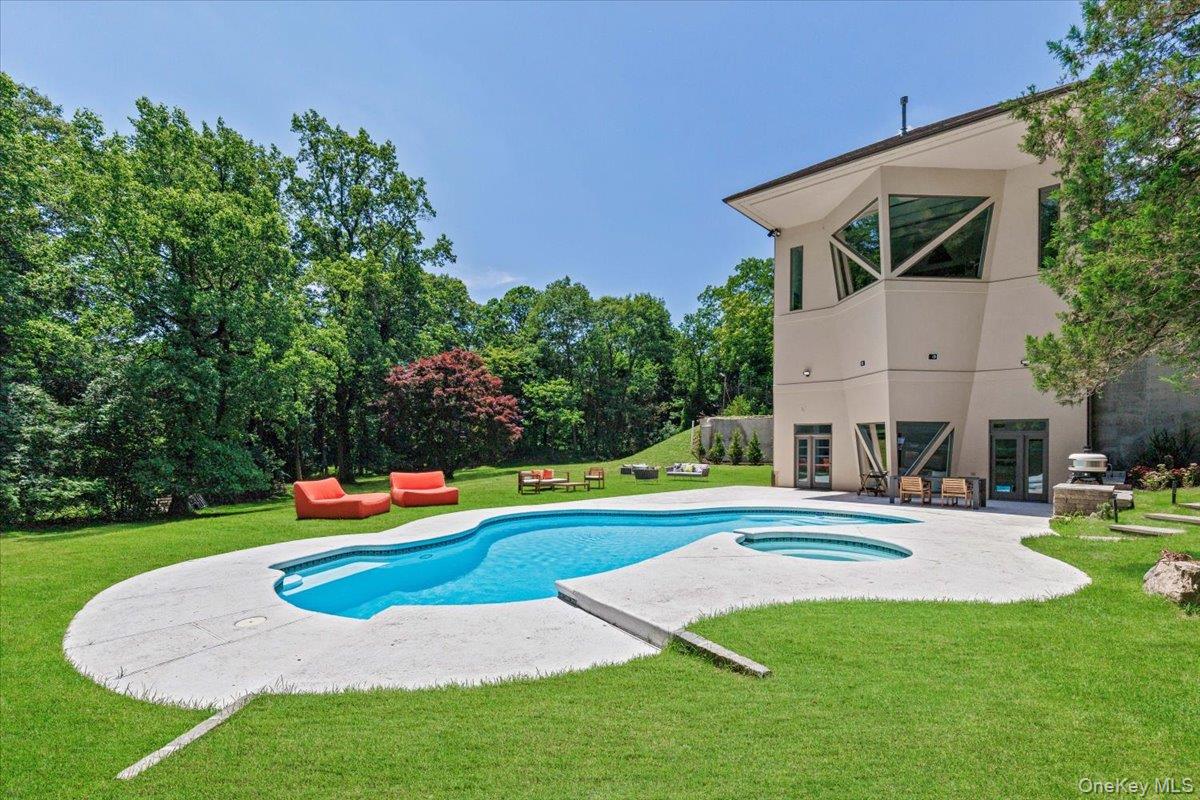 150 Pinecrest Drive Property Photo 39