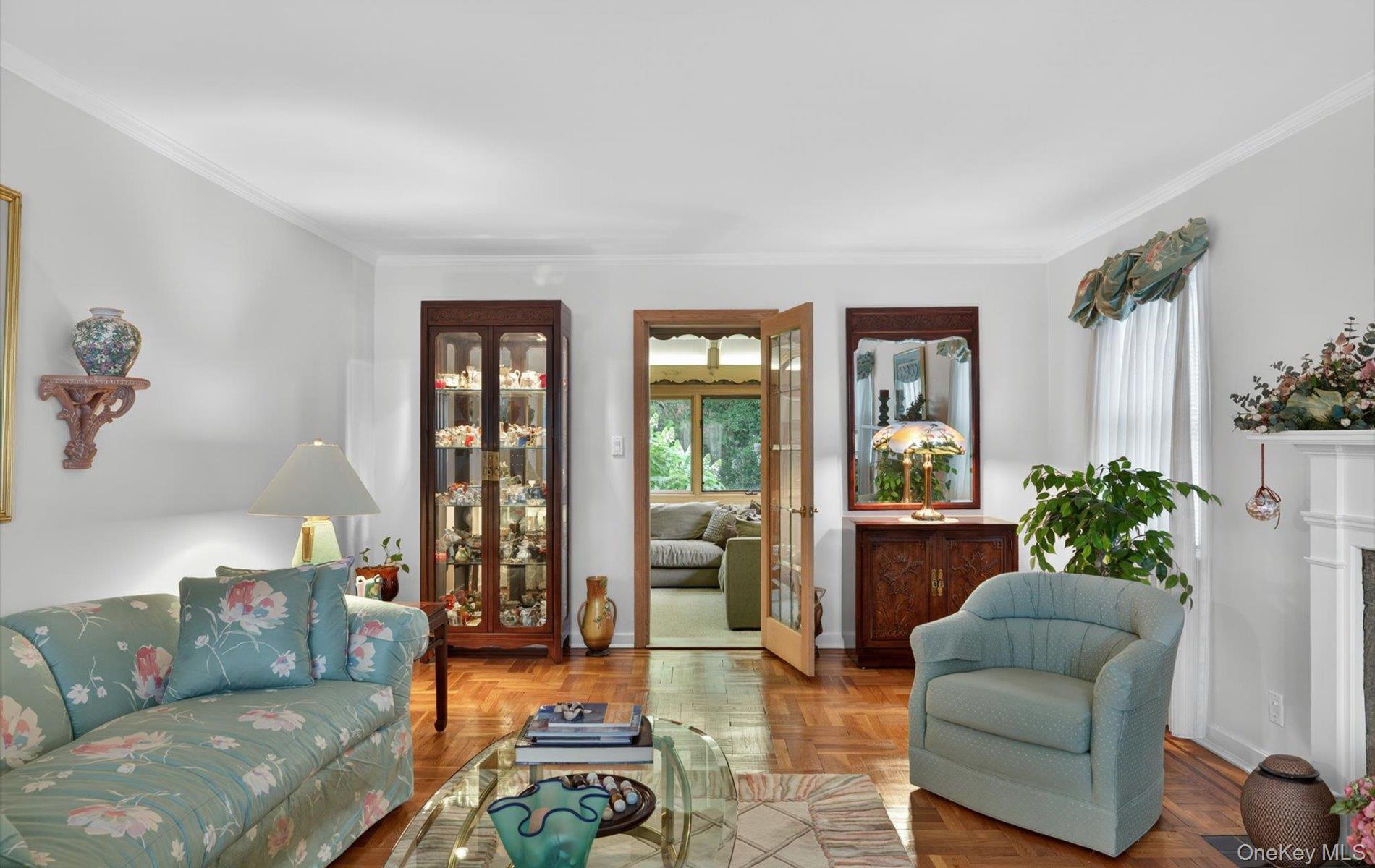 200 Canterbury Gate Property Photo 7