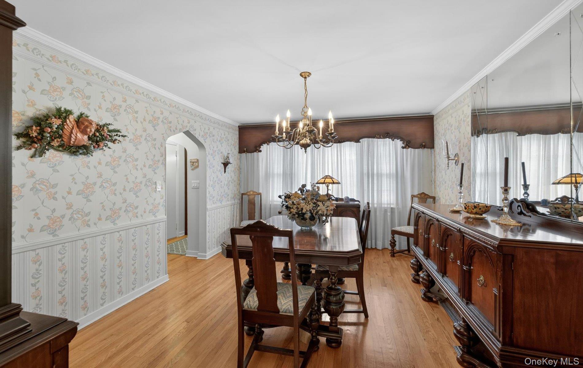 200 Canterbury Gate Property Photo 8