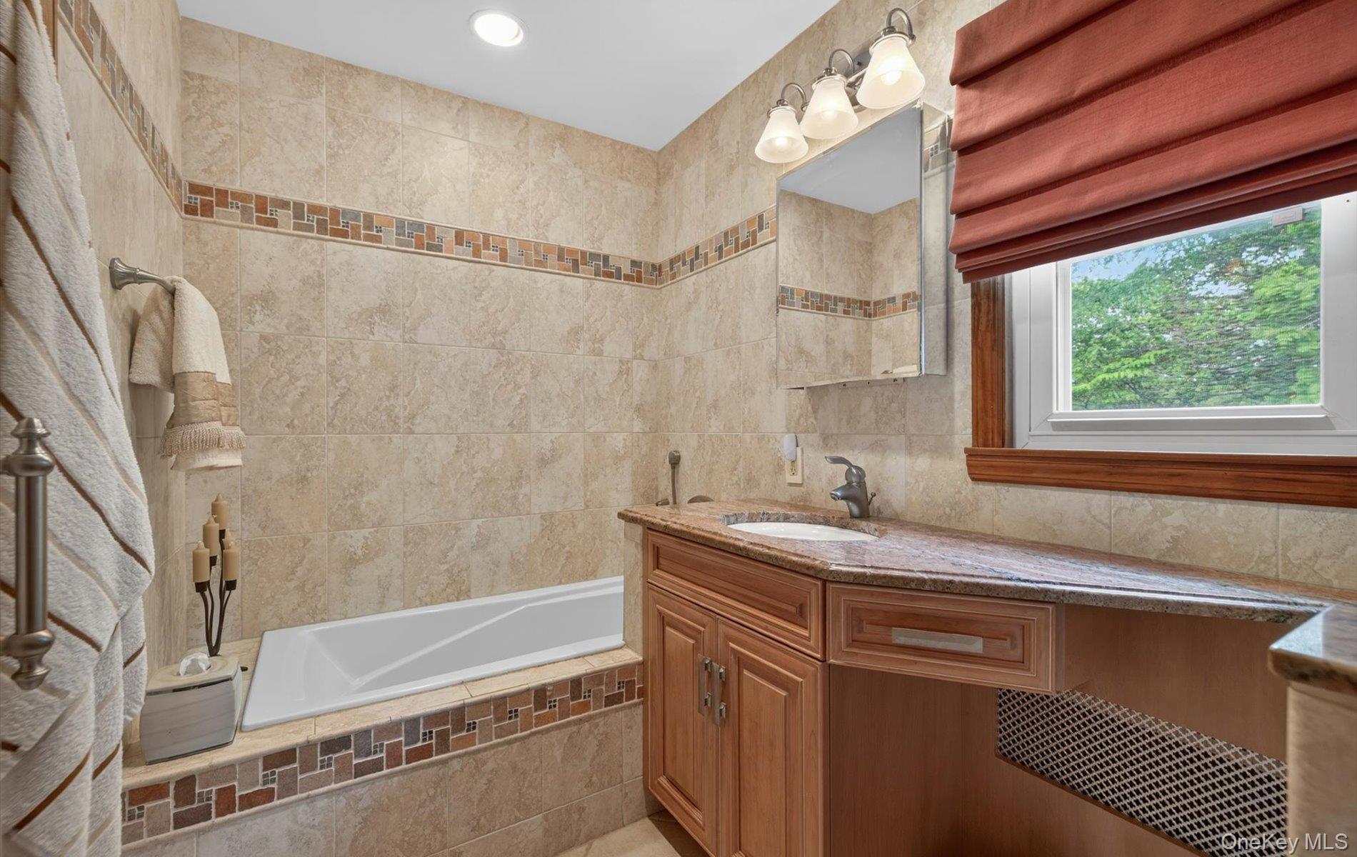 200 Canterbury Gate Property Photo 14