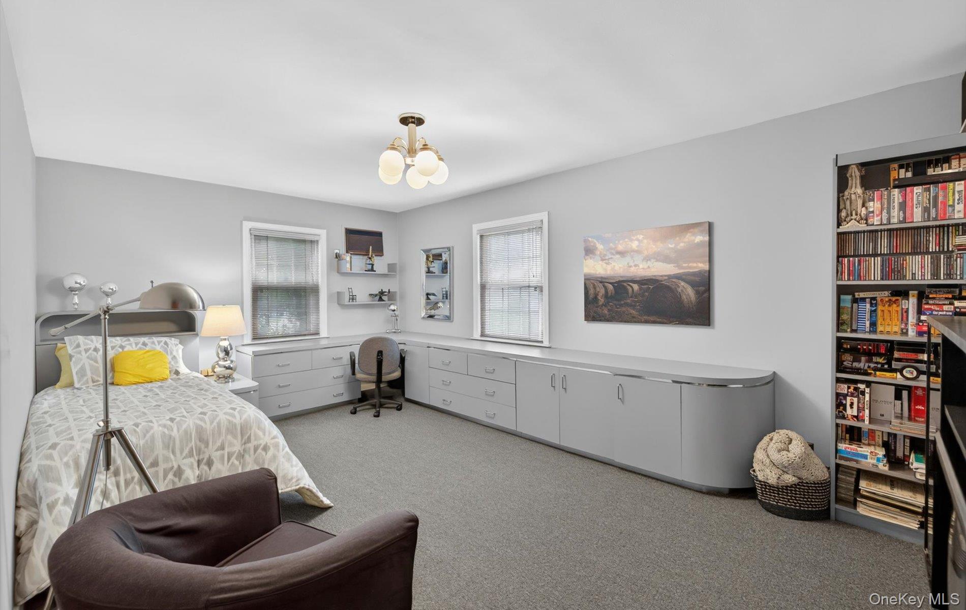 200 Canterbury Gate Property Photo 15