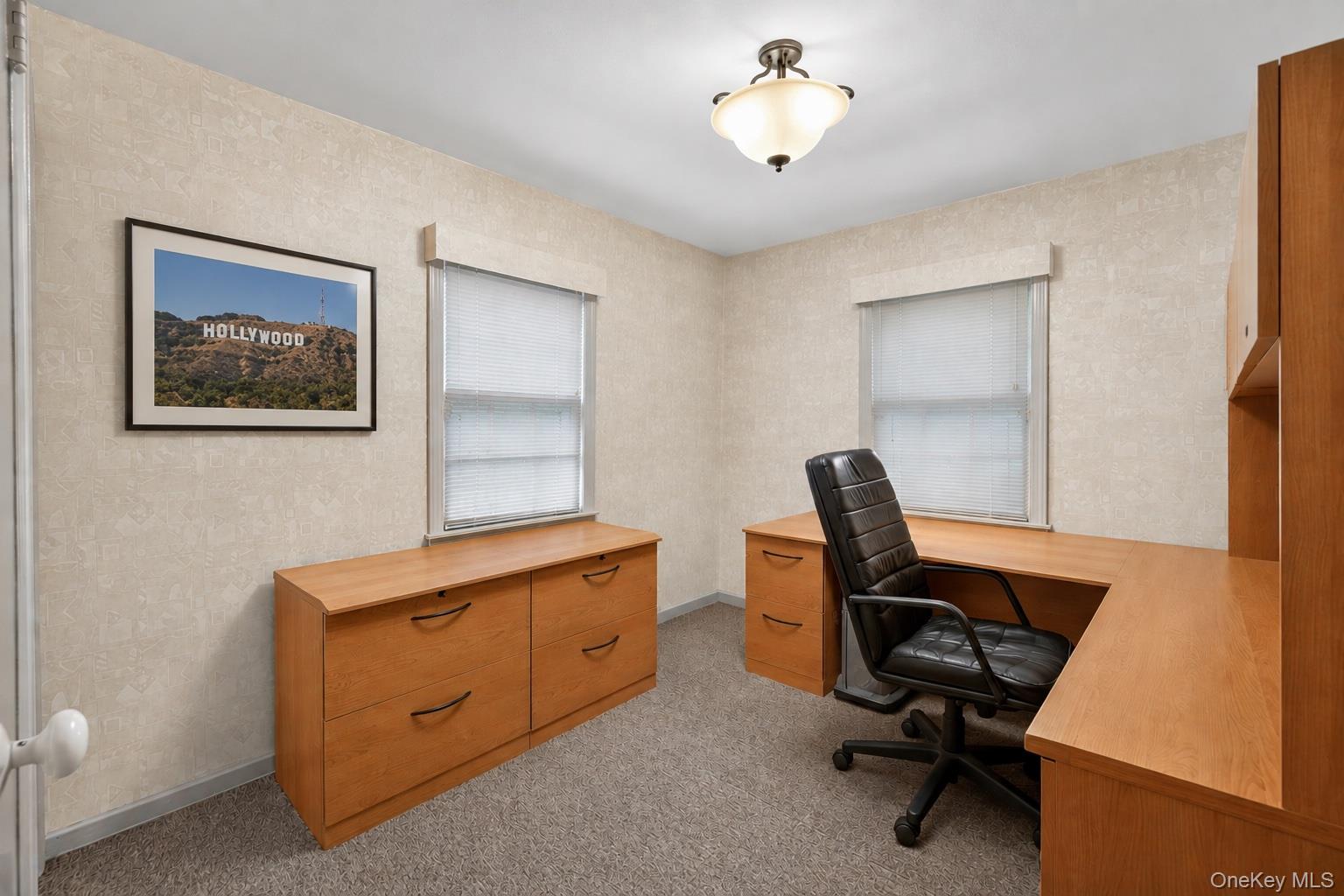 200 Canterbury Gate Property Photo 17