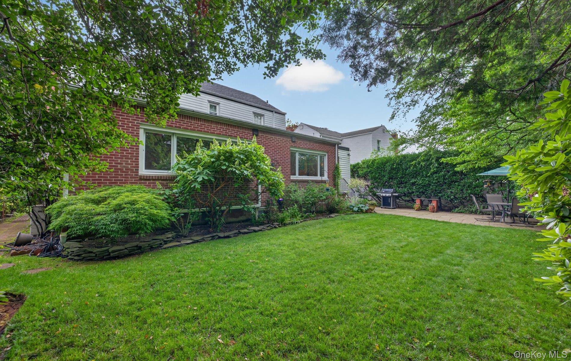 200 Canterbury Gate Property Photo 19