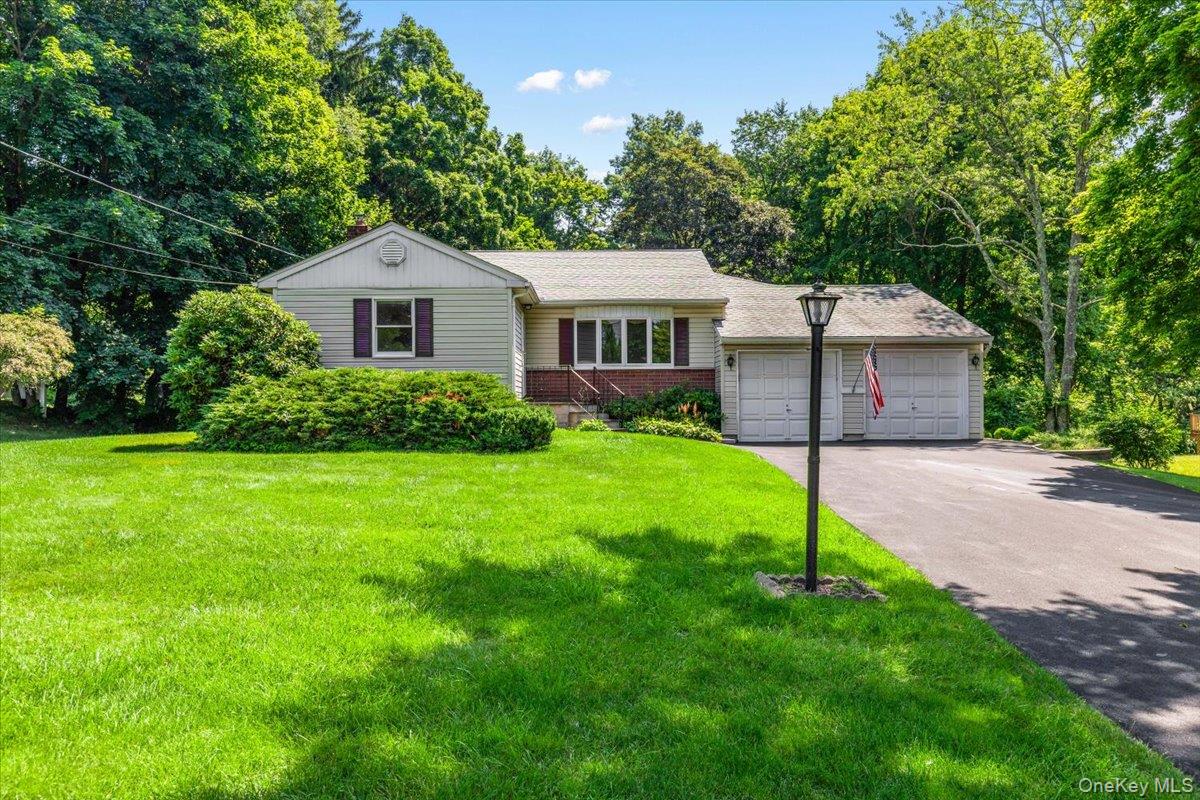 2872 Brookfield Drive Property Photo 1