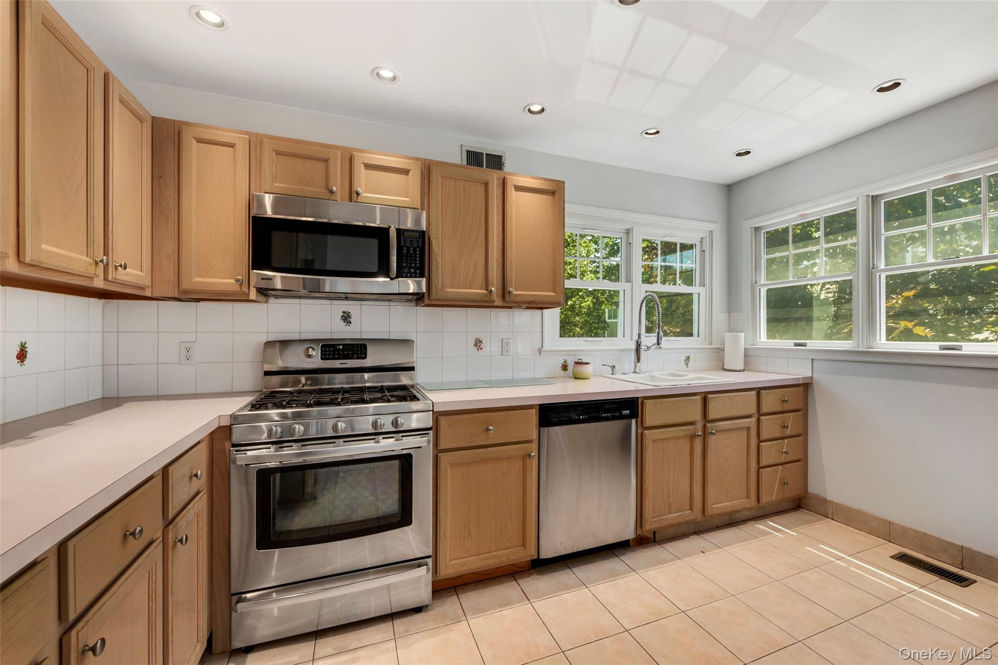 21 Brookridge Court Property Photo 12