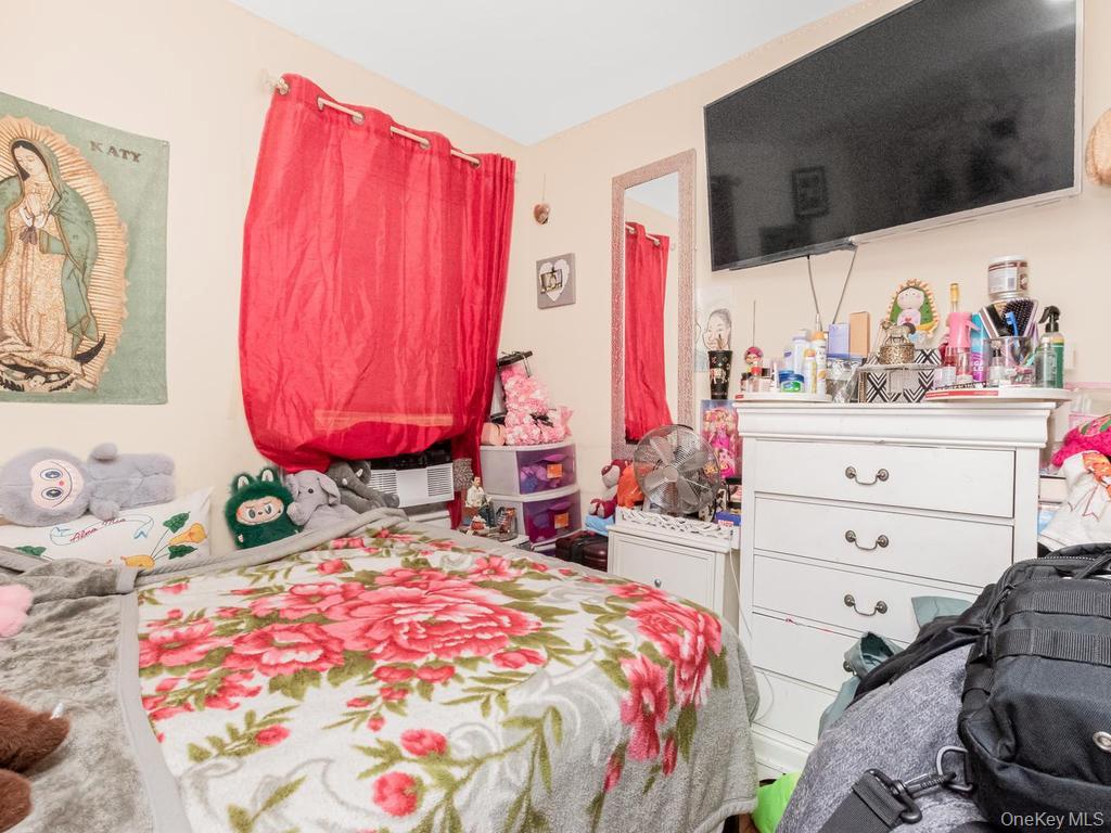 18 Porach Street Property Photo 6